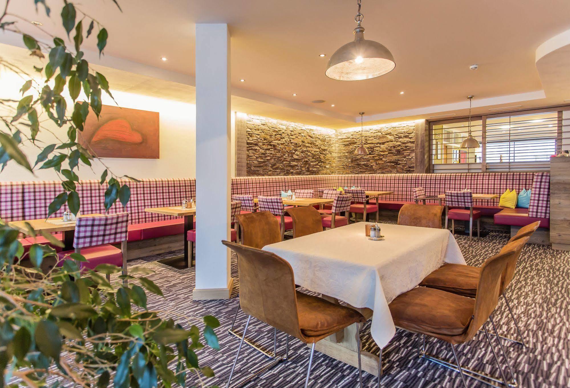 Hotel Bacher Asitzstubn Leogang Ngoại thất bức ảnh